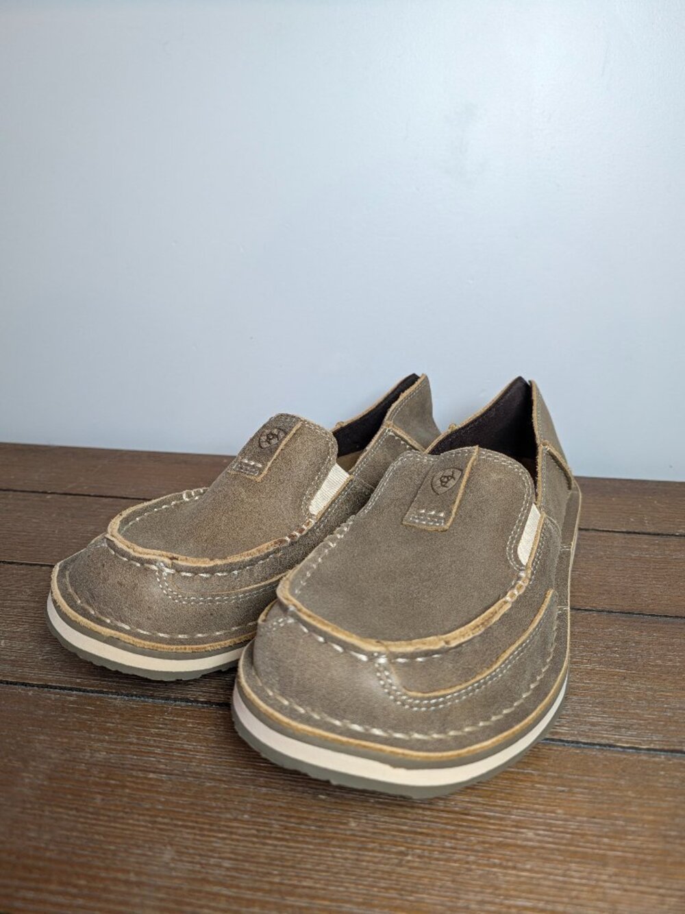 🌵ARIAT WESTERN WEAR WOMEN’S Size 6.5 CRUISERS SLIP-ON LOAFERS SHOES